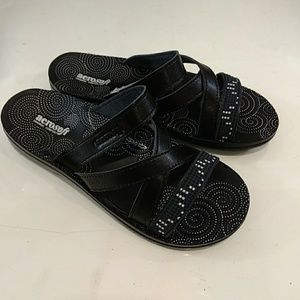Aerosoft Women's Tzar Black Sandals, New